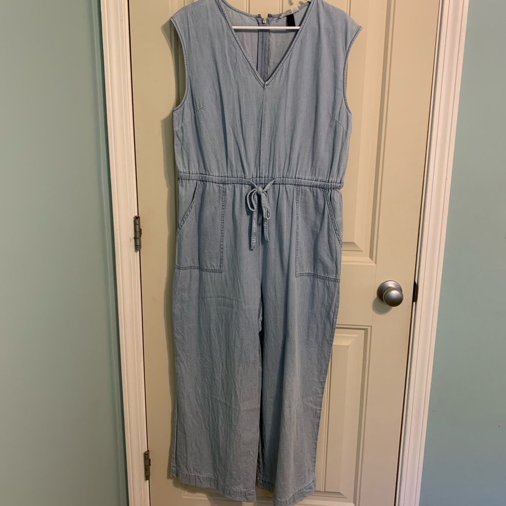 Universal Thread Women's V Neck Denim Jumpsuit